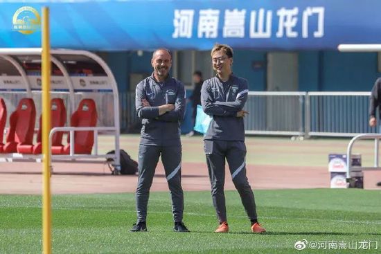 法耶今夏以150万欧转会费从库斯托什亚加盟巴萨竞技（巴萨B队），本赛季至今为巴萨竞技出战15场比赛，出场时间1331分钟，他曾入选塞内加尔青年队。